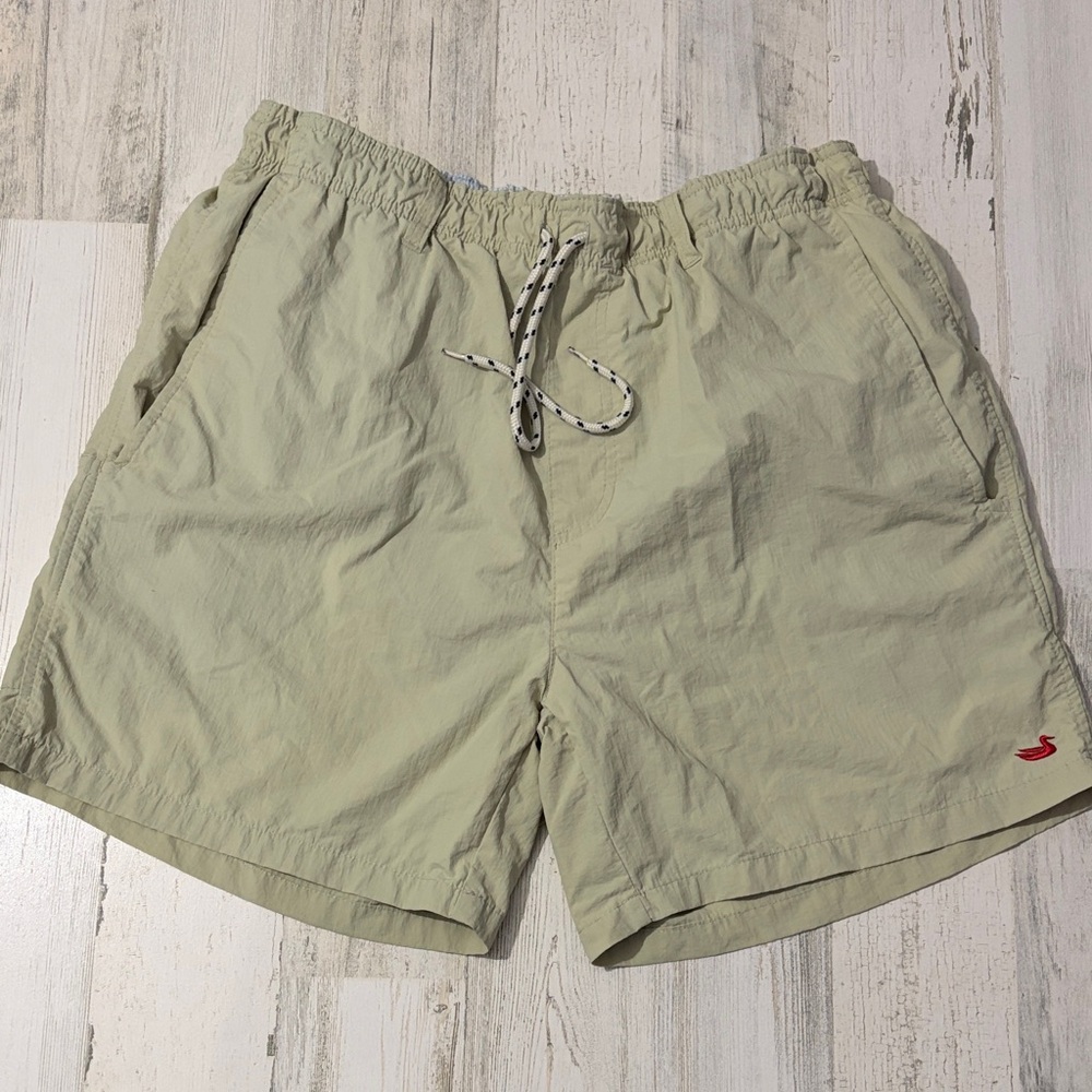 Southern Marsh Light Tan Shorts Size Medium